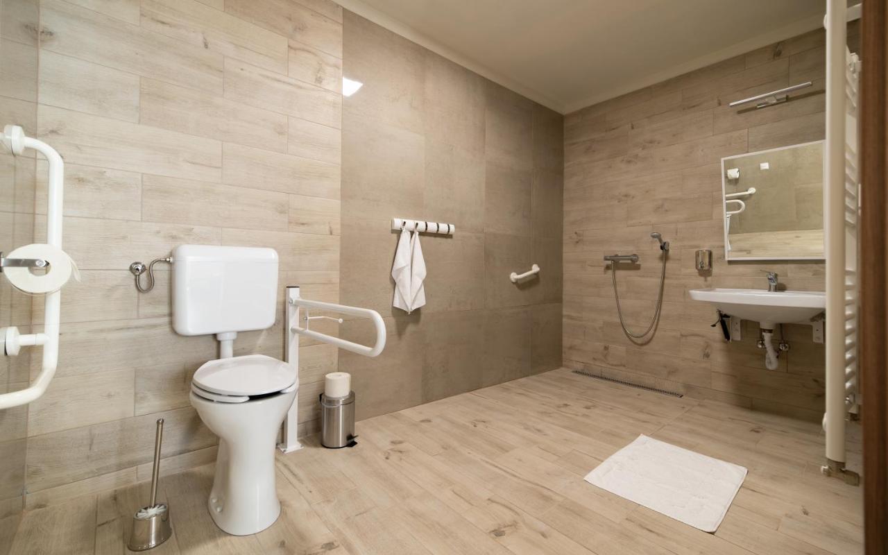 Hotel Szeghalom Готель