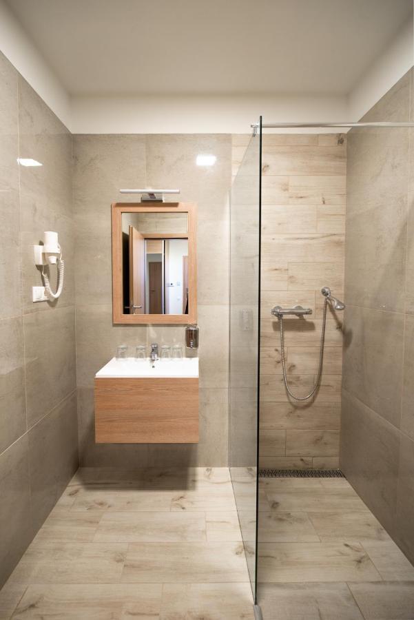 Готель Hotel Szeghalom 4*